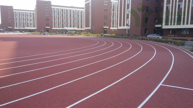 学校塑胶跑道